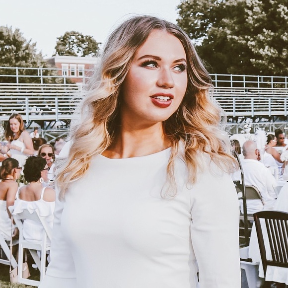 Meet your seller! - Picture 4 of 4